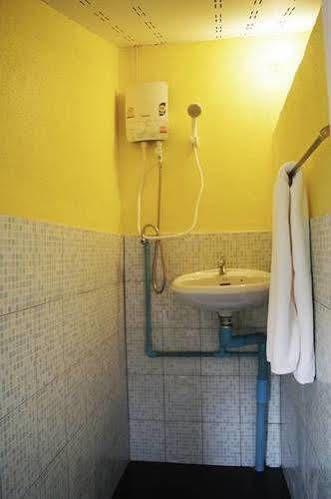 ดอม เดอ เฟลอร์ โอสเทล Hotel เขาหลัก ภายนอก รูปภาพ